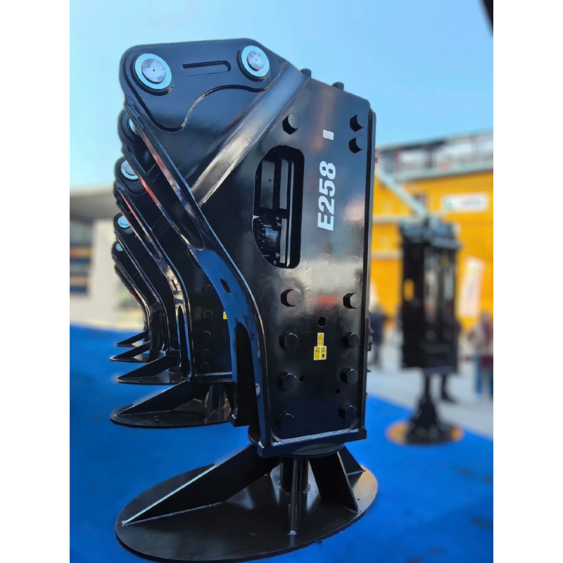 Martello Idraulico E175 per At - Heavy Equipment Breaker recensione e prezzo