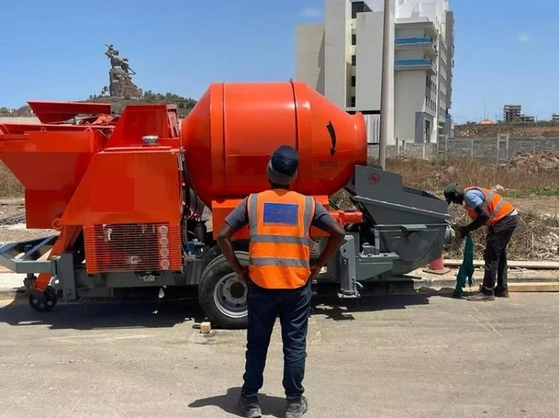 Pompa per Calcestruzzo Persona - Concrete Mixer Machine recensione e prezzo