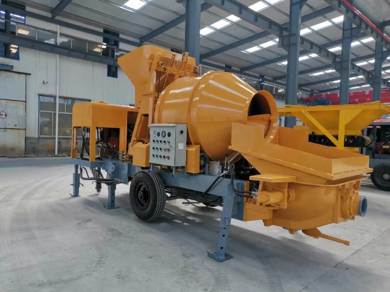 Pompa per Calcestruzzo Persona - Concrete Mixer Machine recensione e prezzo