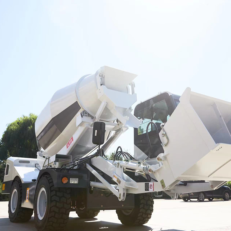 Betoniera Autocaricante a 4 Ru - Concrete Mixer Machine recensione e prezzo